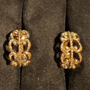 Vintage Avon Silver Tone Open Scroll Work Filigree Design Clip on Earrings